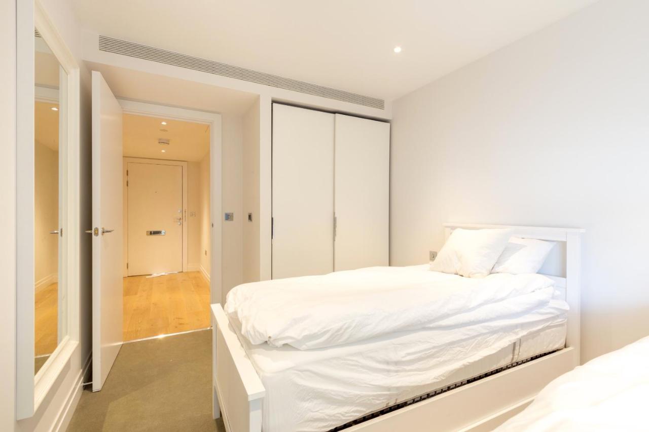 Stylish 2 Bed Flats Near Us Embassy Lägenhet London Rum bild